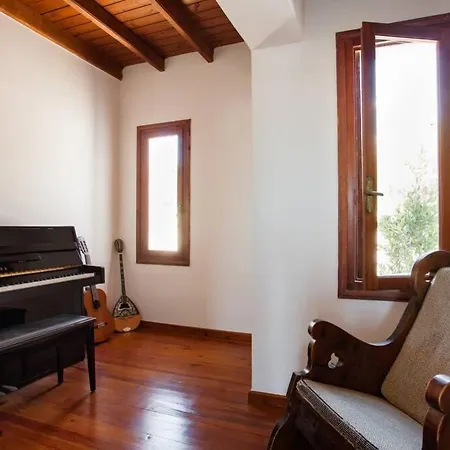 Villa Chania Living Stories With Piano